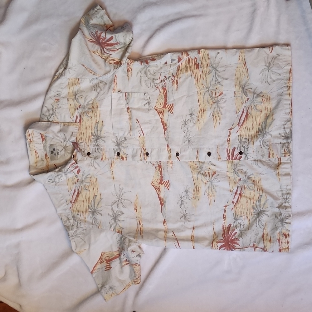 Solitude casual Hawaiian shirt. Size LT. Mens, 100% Cotton